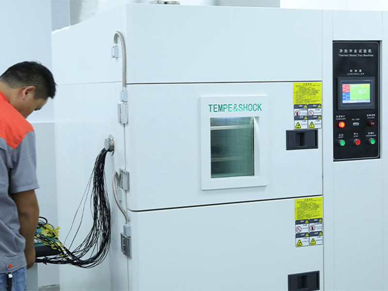 Thermal shock chamber